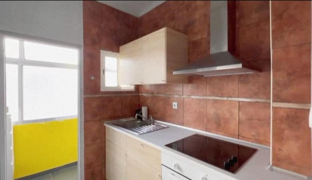 11-Habitacion Del Piso Apartment อาลิกันเต ภายนอก รูปภาพ