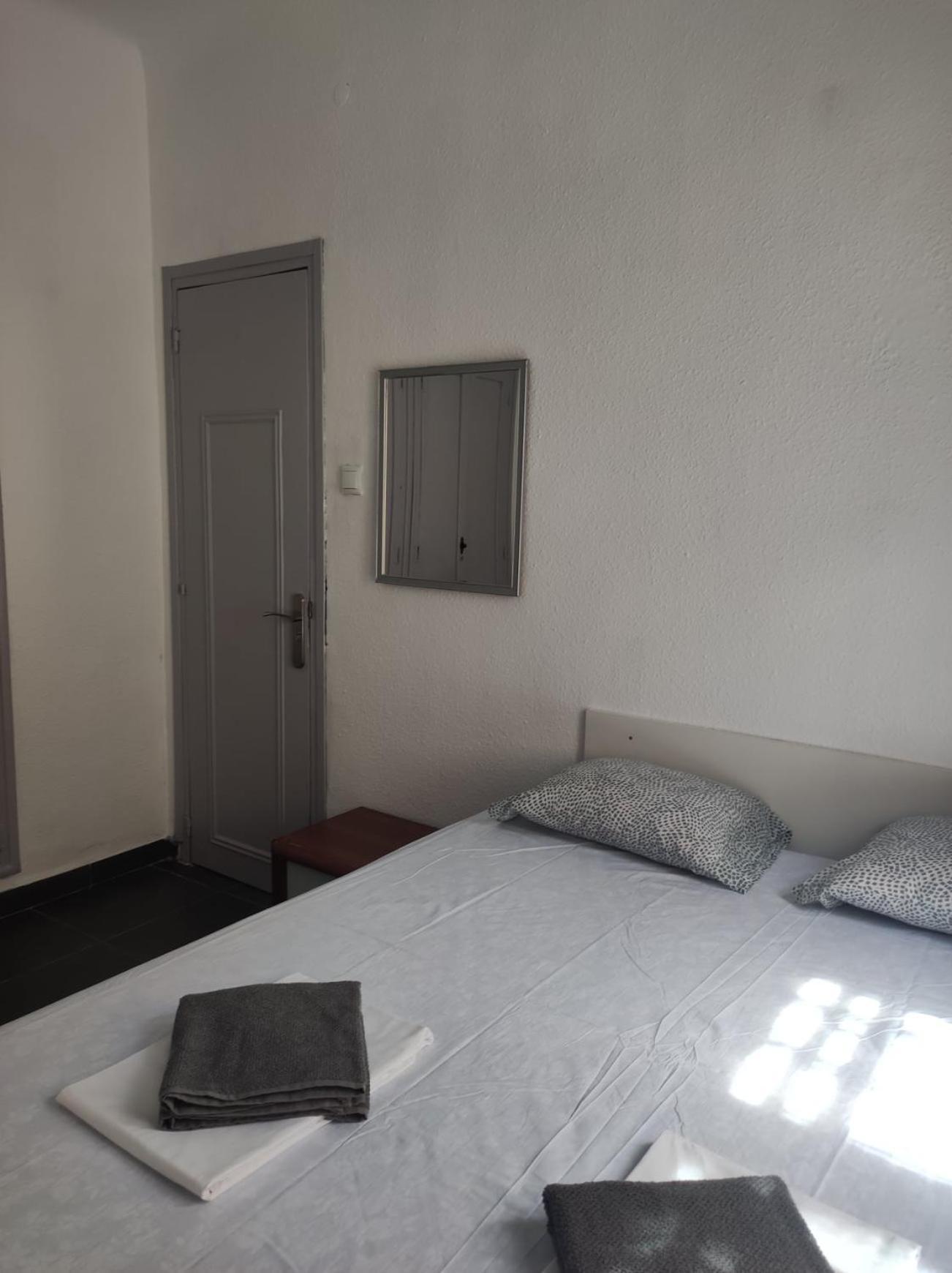 11-Habitacion Del Piso Apartment อาลิกันเต ภายนอก รูปภาพ