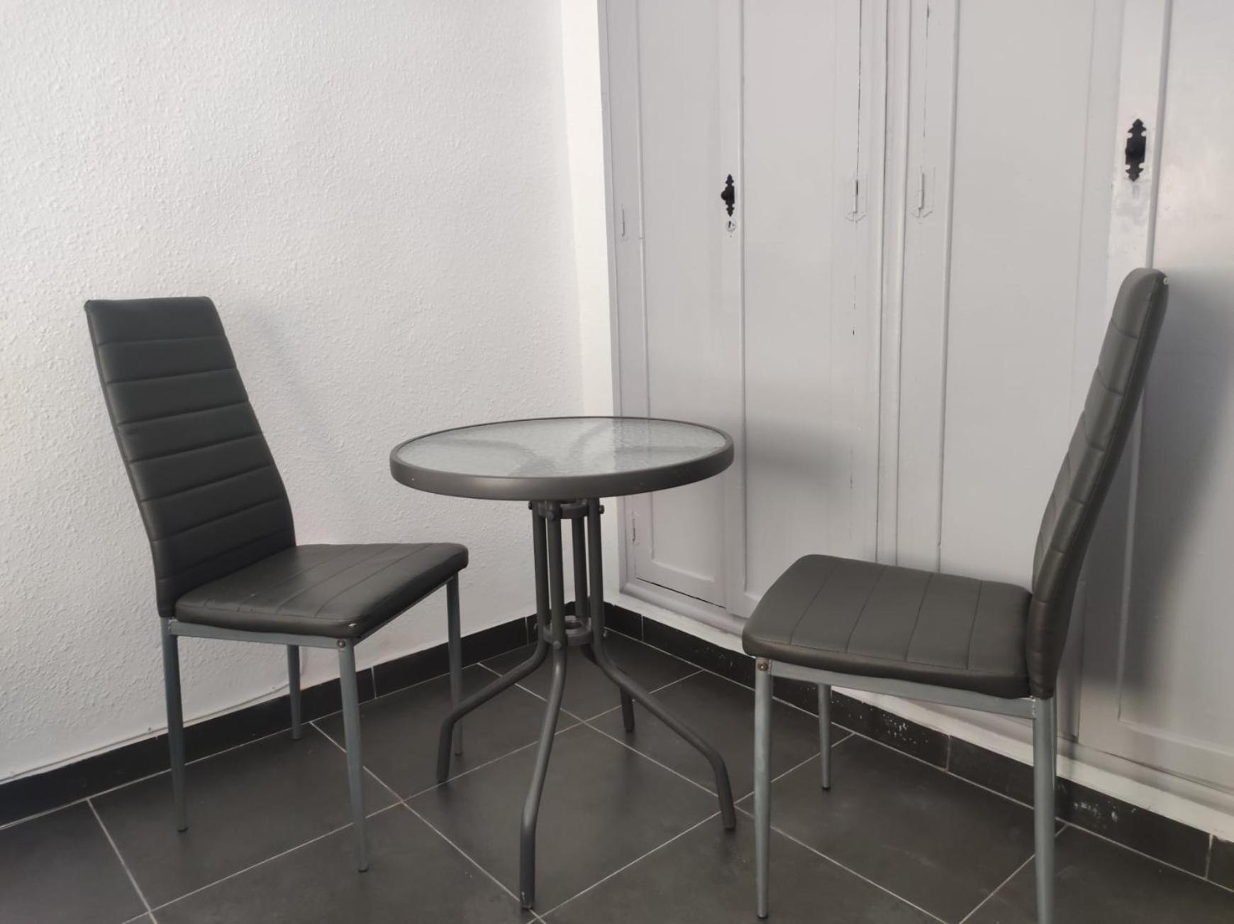 11-Habitacion Del Piso Apartment อาลิกันเต ภายนอก รูปภาพ