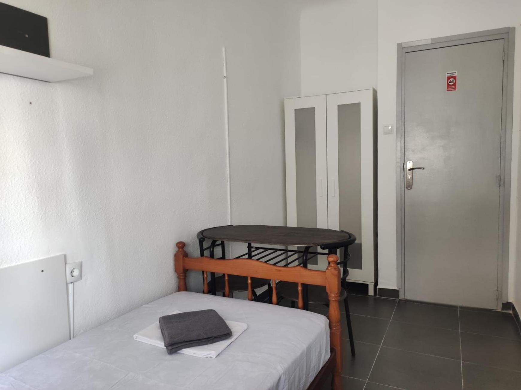 11-Habitacion Del Piso Apartment อาลิกันเต ภายนอก รูปภาพ
