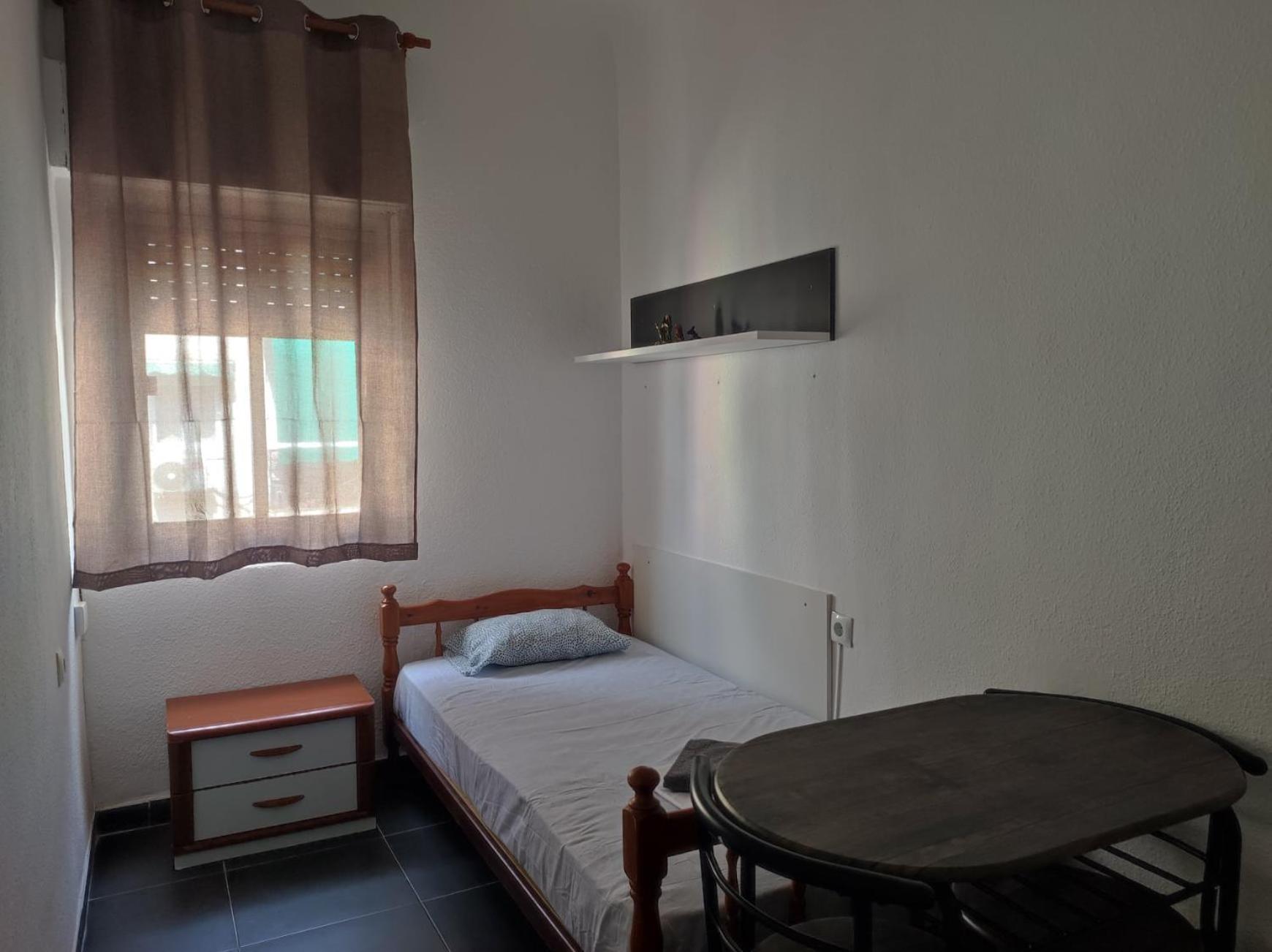 11-Habitacion Del Piso Apartment อาลิกันเต ภายนอก รูปภาพ